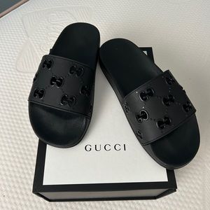 Gucci slides